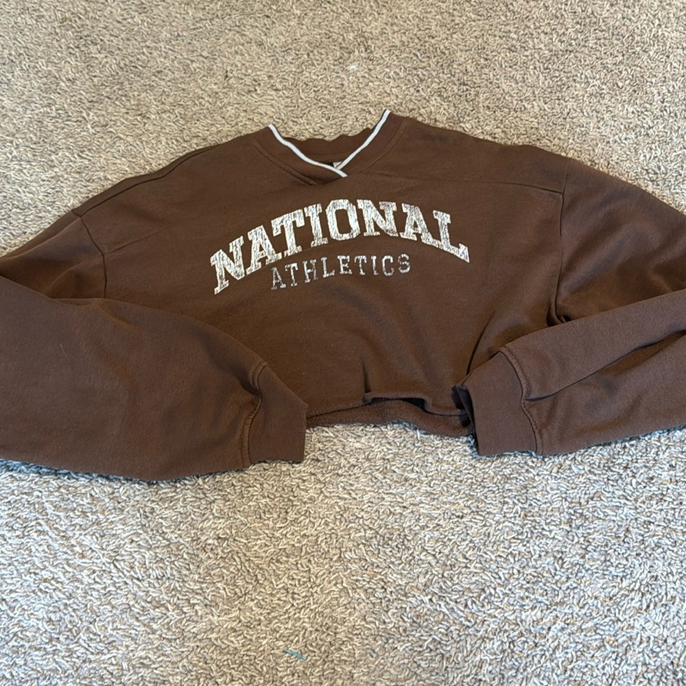 National Athletics cropped crewneck 🩵🤎